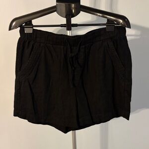Women’s Relaxed Drawstring Shorts - Black